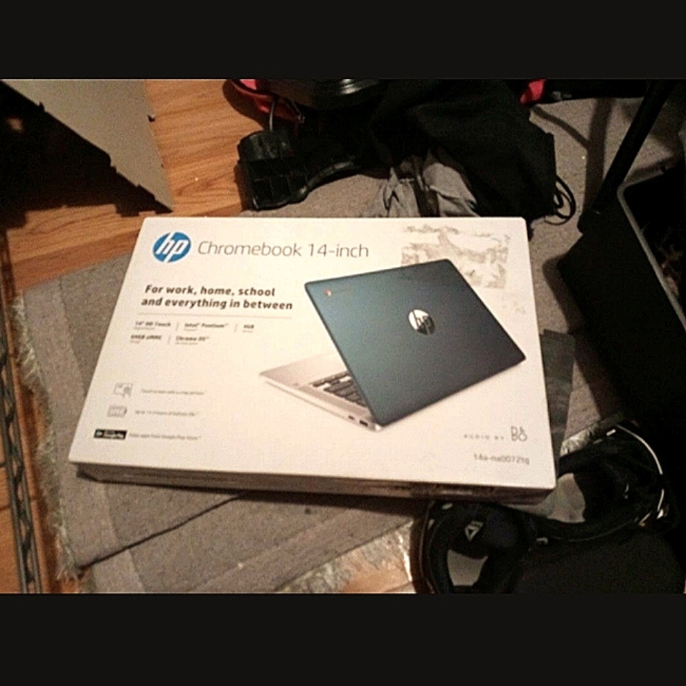 Brand new Chromebook 14 in screen in box